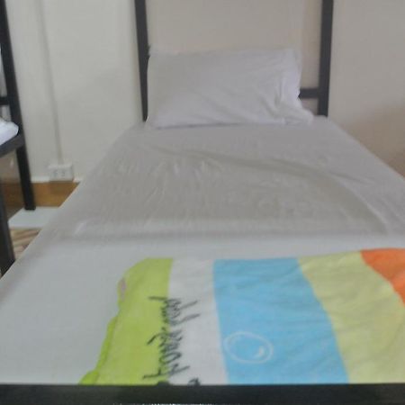 Orange Backpacker Hostel Вьентьян Номер фото