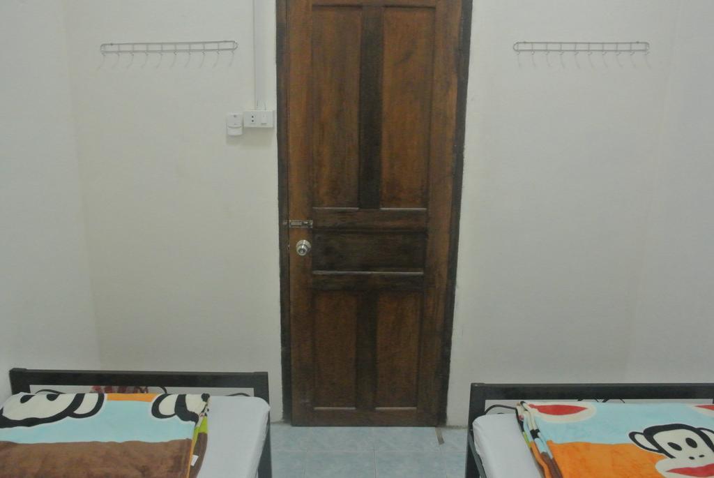 Orange Backpacker Hostel Вьентьян Номер фото