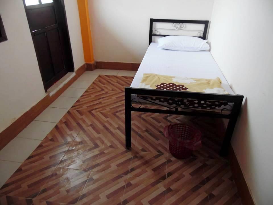 Orange Backpacker Hostel Вьентьян Экстерьер фото