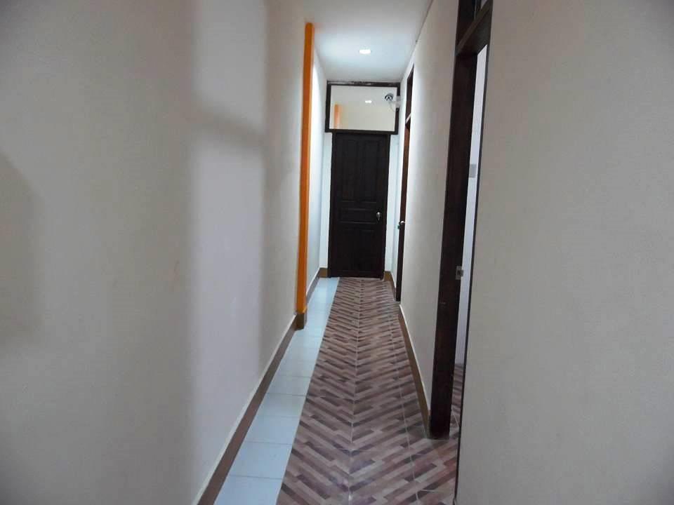 Orange Backpacker Hostel Вьентьян Экстерьер фото