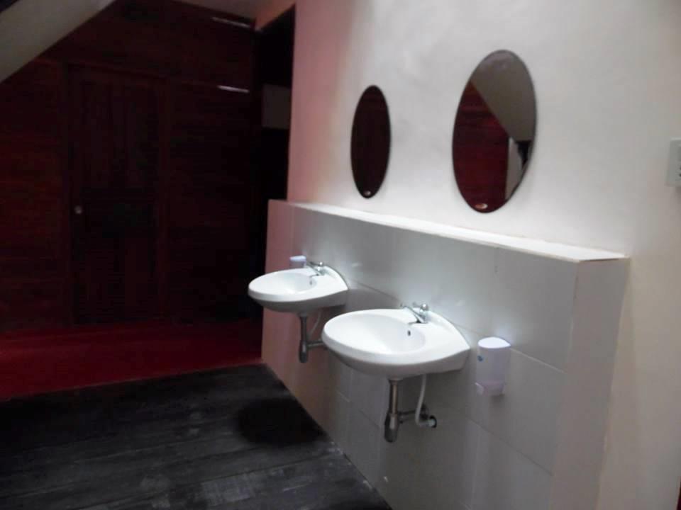Orange Backpacker Hostel Вьентьян Экстерьер фото