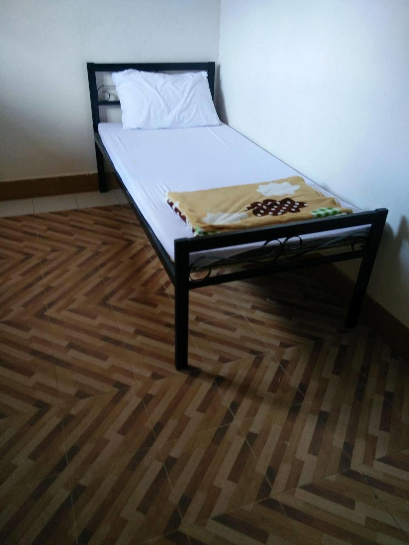 Orange Backpacker Hostel Вьентьян Экстерьер фото